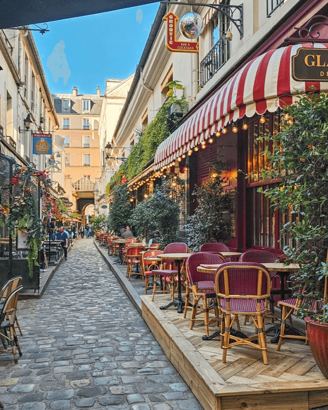 Parisian cafés and historic buildings in Saint-Germain-des-Prés